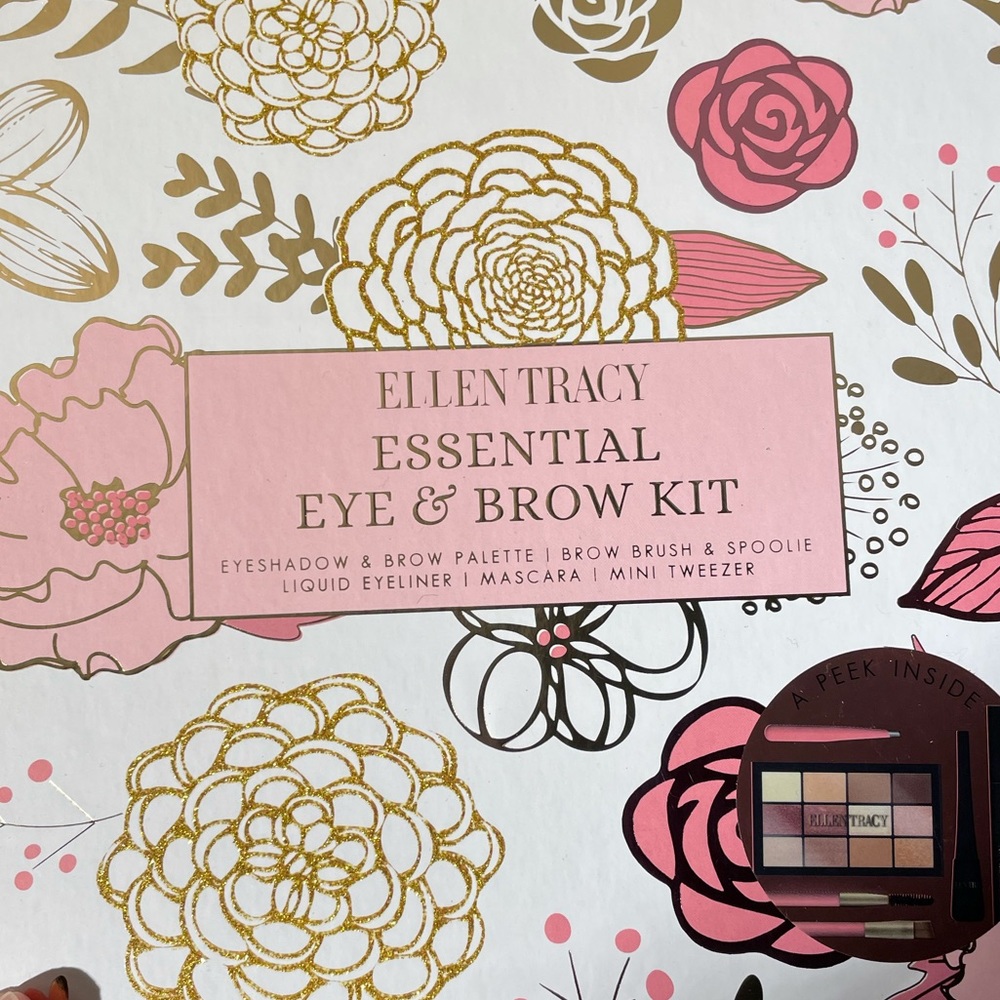 Ellen Tracy essential eye and brow kit